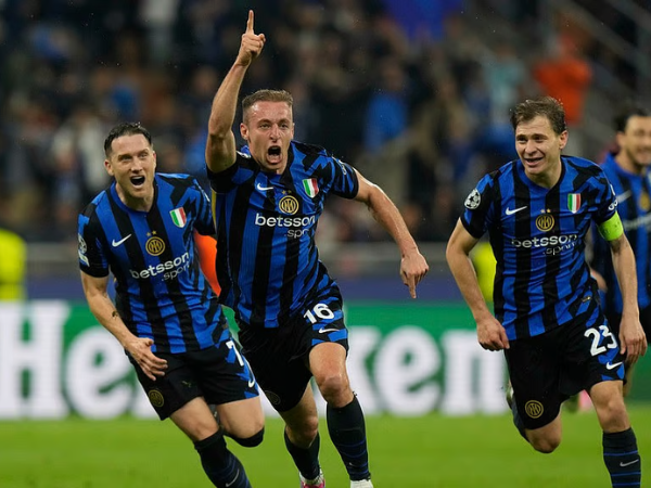 Inter Milan team celebrating. (Photo- @ChampionsLeague X)