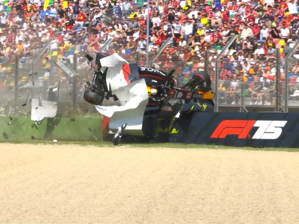 Yuki Tsunoda went to the medical center after he crashed heavily