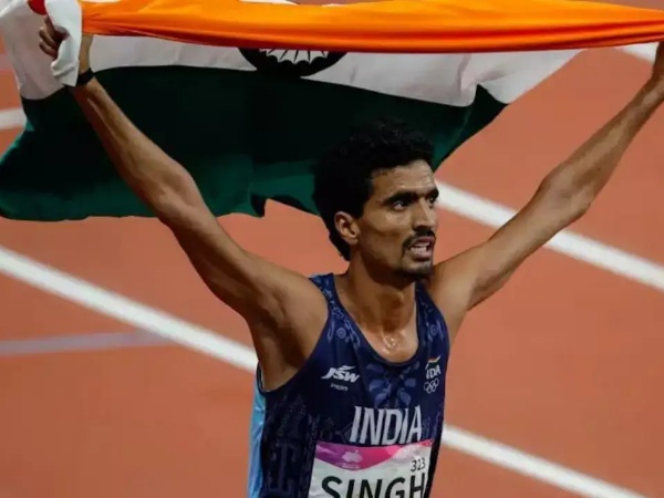 Gulveer Singh became only the third Indian to win the men’s 10,000m gold
