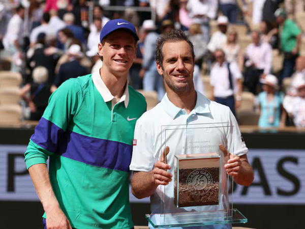 Jannik Sinner and Richard Gasquet (Photo: @ATPTour/X)