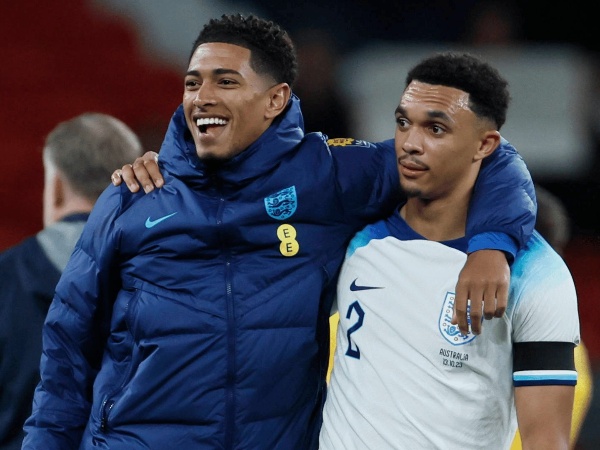 Bellingham welcomes Alexander-Arnold to Real Madrid