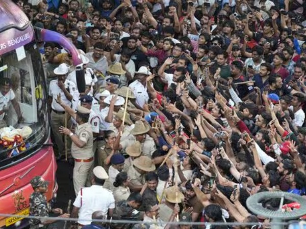 A sea of fans gathered at the M. Chinnaswamy Stadium on Wednesday, June 4