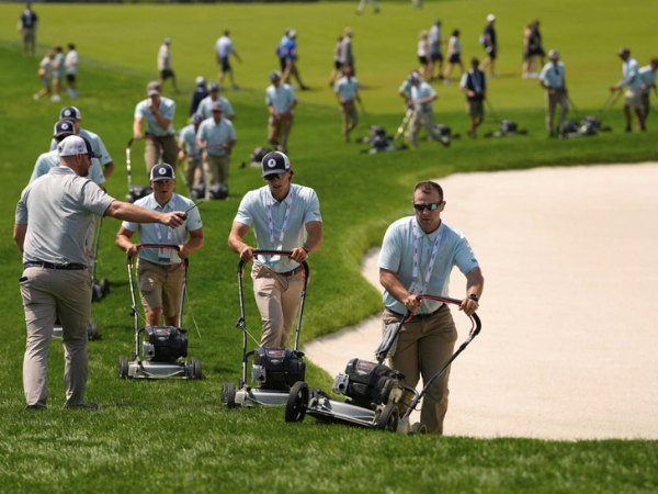 The US Open gets a peaceful day of practice