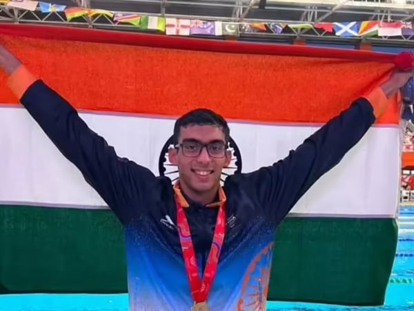 Shoan Ganguly and Dhinidhi Desinghu put back opening day disappointments to rewrite National records in the men’s 200m Medley and women’s 200m Freestyle events