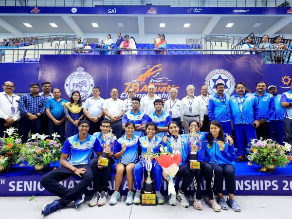 Shoan Ganguly with other Athletes