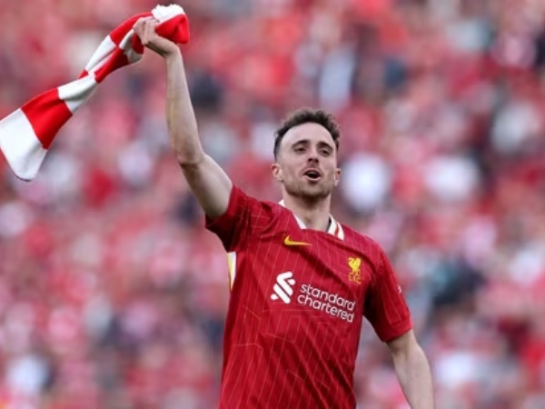 Liverpool and Portugal forward Diogo Jota died in a car accident on Thursday