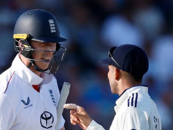 Shubman Gill and Zak Crawley were involved in a heated argument on the brink of stumps of Day 3 of the Lord's Test