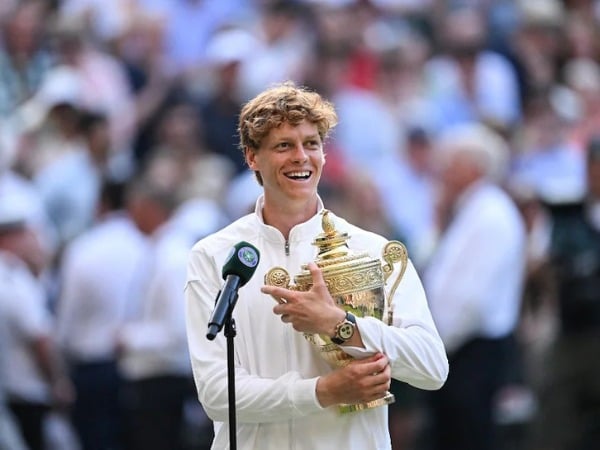 Jannik Sinner defeated Carlos Alcaraz to win his maiden Wimbledon title