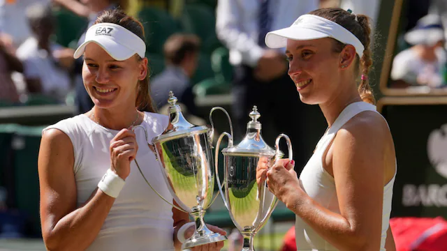 Veronika Kudermetova and Elise Mertens