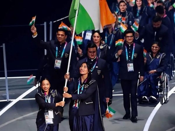 Mirabai Chanu led the Indian contingent as flag-bearer in CWG 2026 opening ceremony