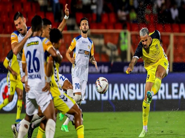 Chennaiyin FC and Hyderabad FC players in action (Photo: ISL)