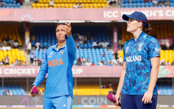 Harmanpreet Kaur and Nat Sciver-Brunt