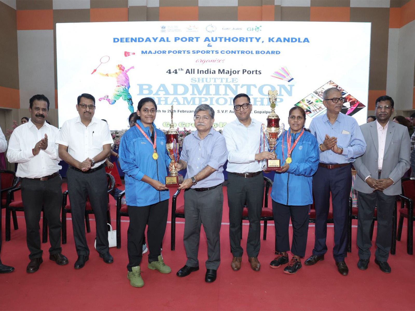 Prize distribution ceremony. (Photo/All India Major Ports Shuttle Badminton Tournament)