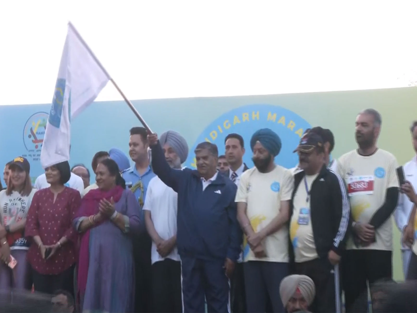 Punjab Governor flags off 1st Chandigarh International Marathon (Photo: ANI)