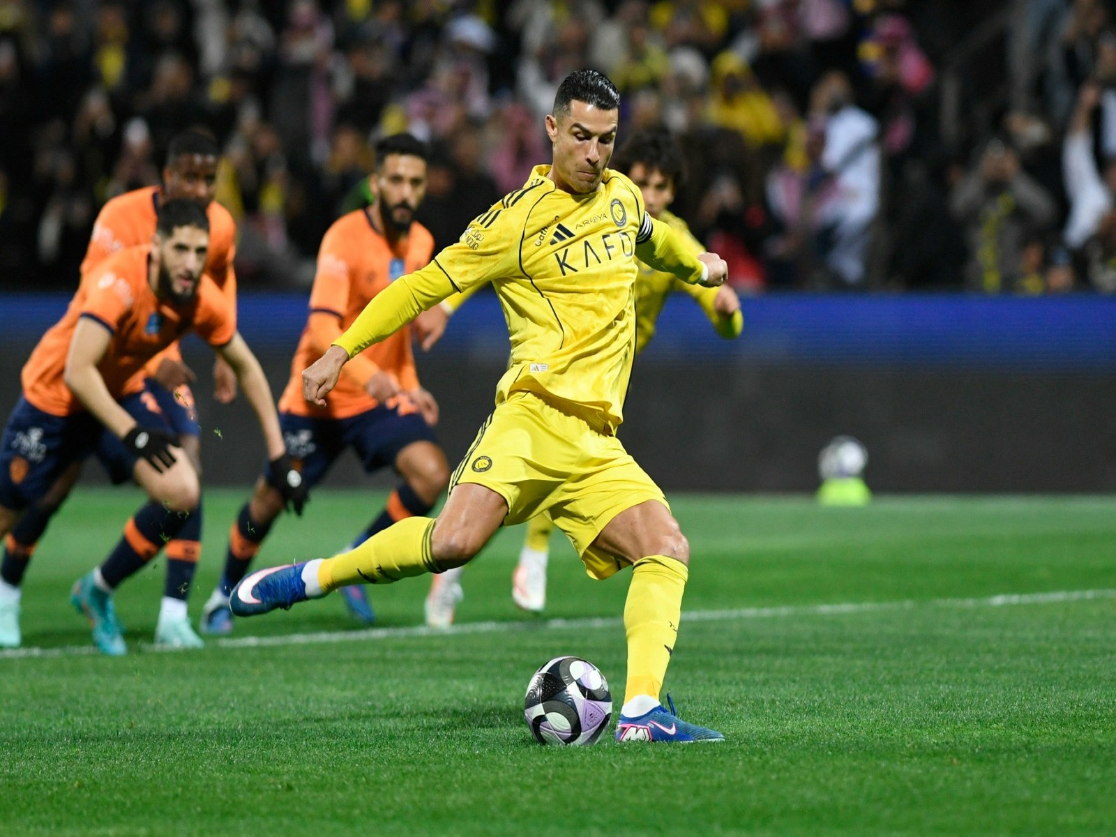 Ronaldo in action during Al-Nassr's match (Photo: Reuters)