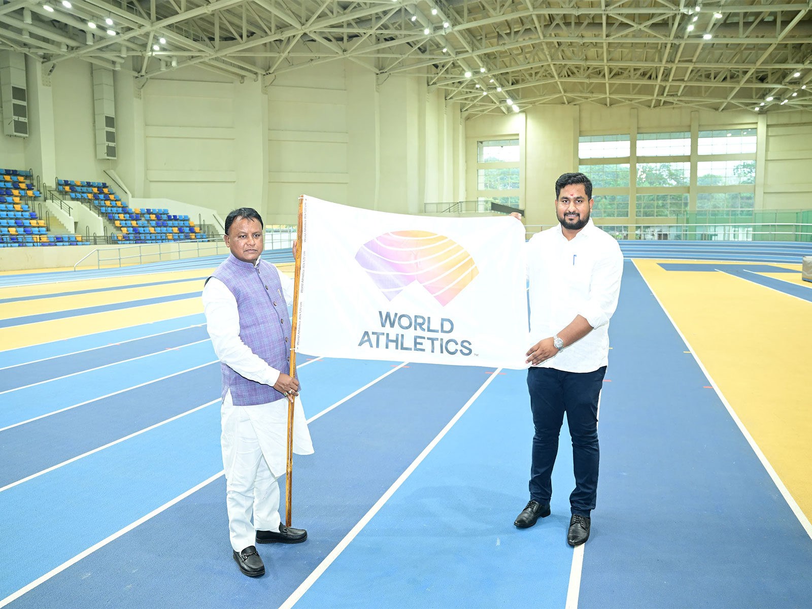 Odisha CM Mohan Charan Majhi receives World Athletics flag (Photo: Chief Minister’ Office, Odisha)